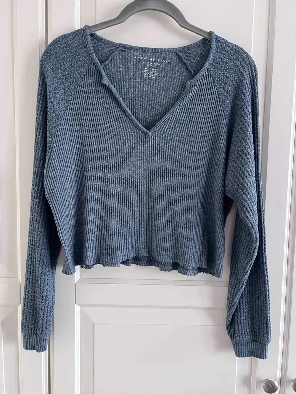 American Eagle top XS